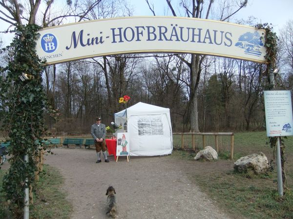 Minihofbräuhaus München, Hl-Abend