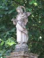 Statue auf einer Säule, Röcklgelände, näheres wird demnächst nachgetragen