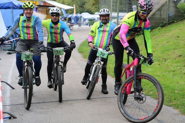 Radl-Team Minihofbrähus beim 24-Stunden-Radrennen München