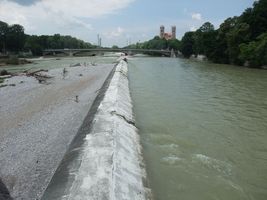 Hochwasserscheitel zwischen Isar und Stadtkanal, näheres siehe Wikimedia