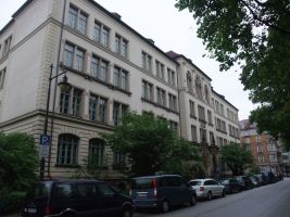 Mittelschule an der Wittelsbacherstraße 10